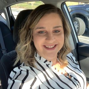 Meet your Posher, Stephanie